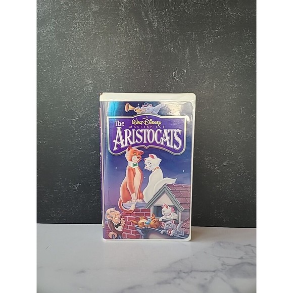 The Aristocats (VHS, 1996) - Picture 1 of 10